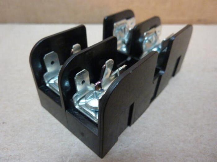 Used GOULD 30 Amp Fuse Holder 30322R #31068