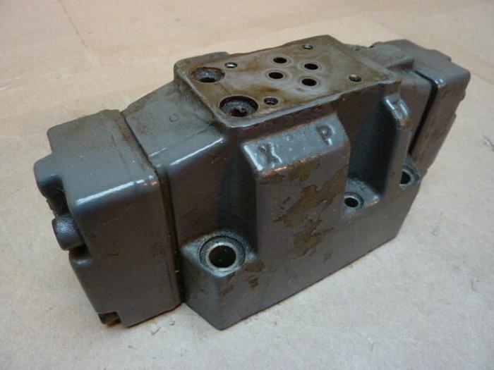 Used REXROTH Valve 4WEH16U606AG24N9TK4V #29424