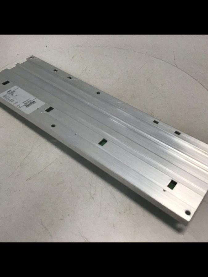 Used YOKOGAWA 9-Slot Base Circuit Board F3BU09-0N USED