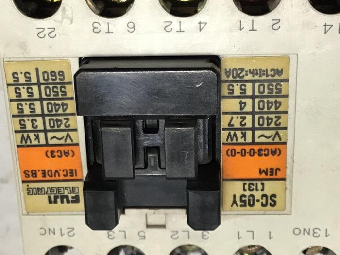 Used FUJI ELECTRIC Contactor SC-05Y 4NC0G011Y #125487
