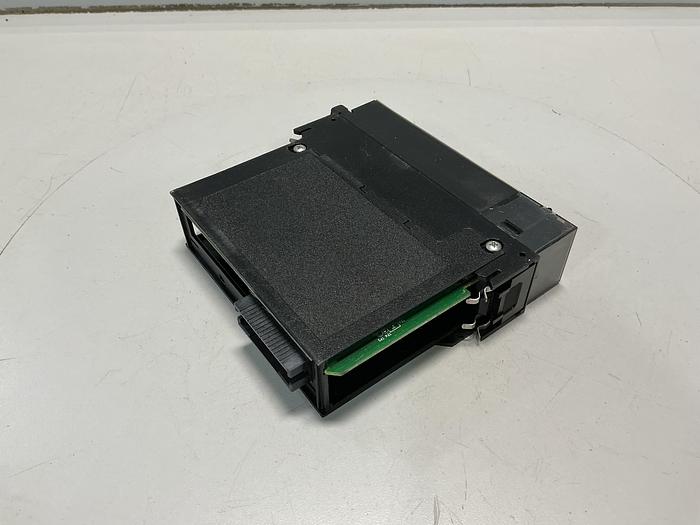 Used ALLEN BRADLEY 1756-OW16I/A
