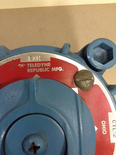 Used TELEDYNE REPUBLIC Selector Valve 8041C11/2H2S #67719