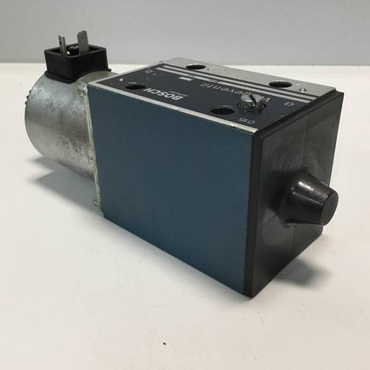 Used BOSCH Valve 0 810 001 136 #91448