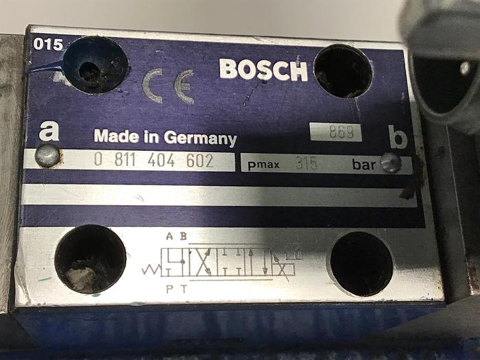Used BOSCH Servo Valve 0 811 404 602 Used #145656