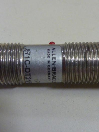 Used ALLEN BRADLEY Sensor 871C-DT2NP12-D4 SER A #62645