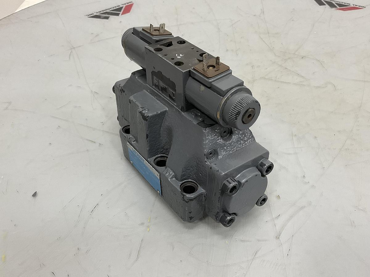 Used VICKERS DG5S-8-31C-E-T-M-U-HL7-B13-30-EN502