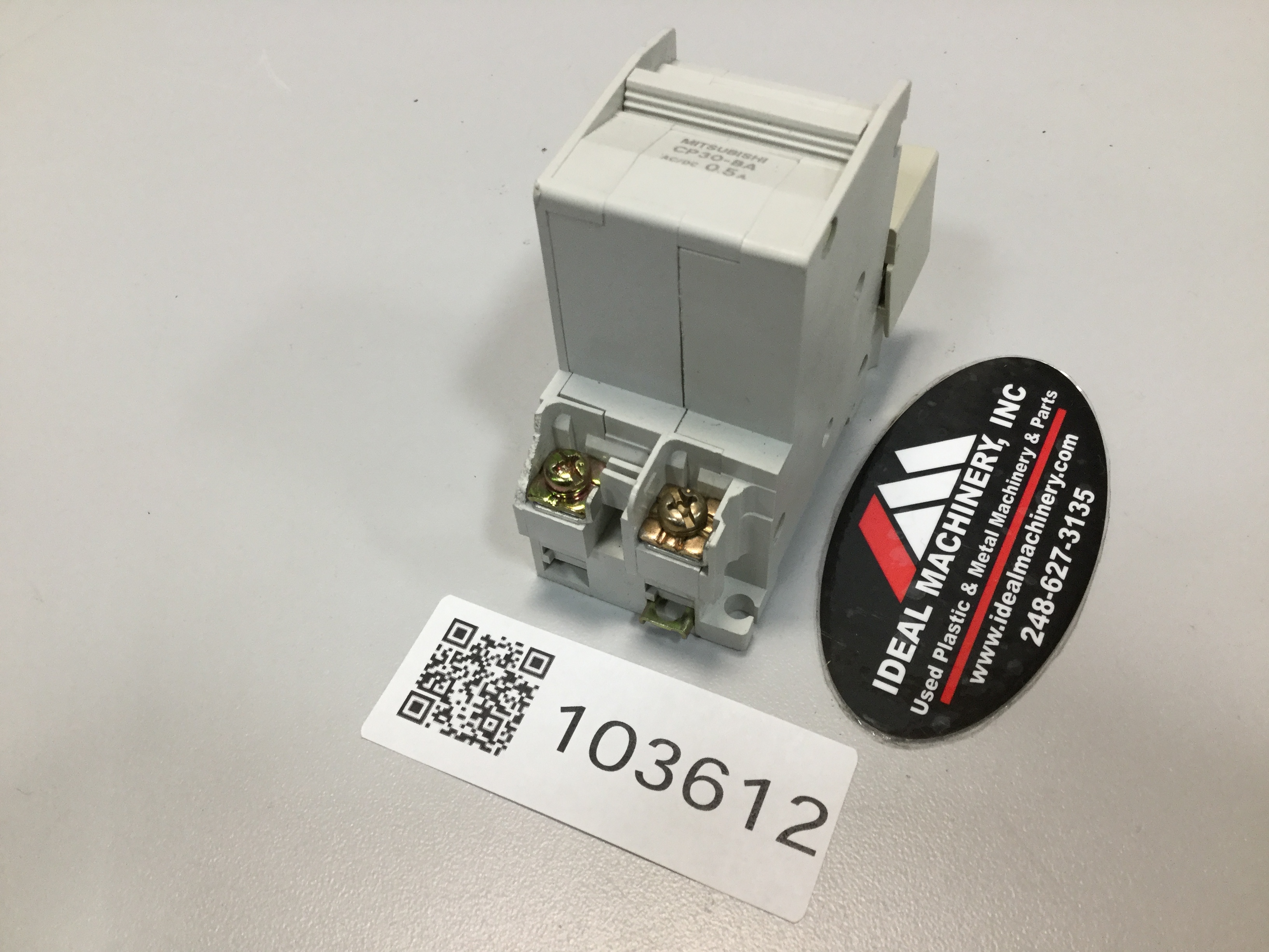 Used MITSUBISHI 0.5 Amp Circuit Protector CP30-BA-2P-0.5A USED
