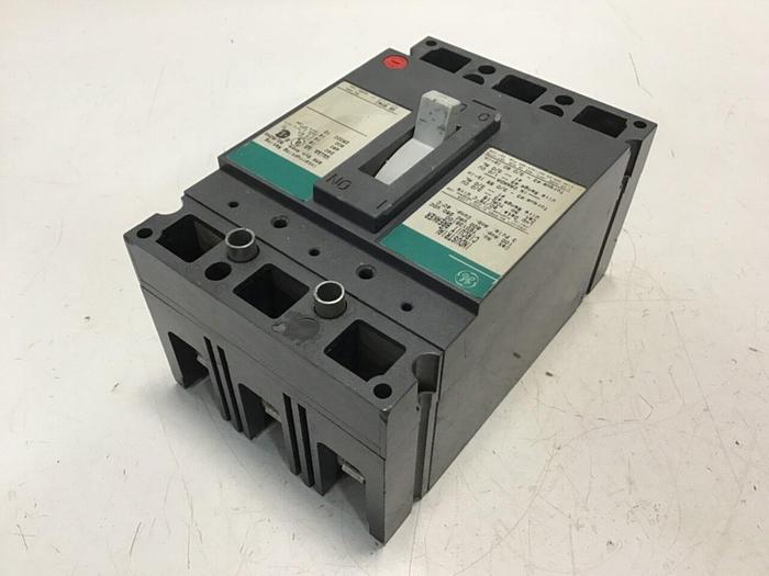 Used GENERAL ELECTRIC / GE 100 Amp Circuit Breaker TED136100 #130902