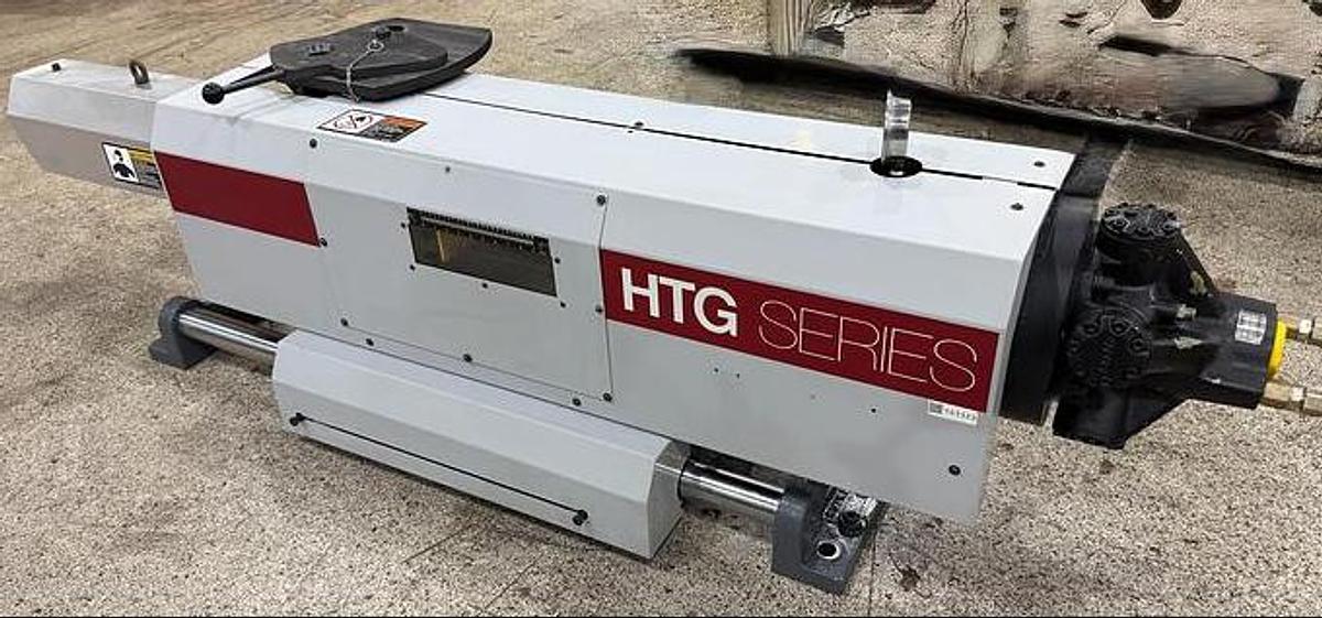 Used VAN DORN DEMAG 210HTG720 / injection unit