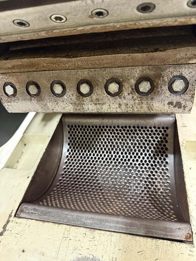 Used DNL / NOT CLEANED NELMOR GRINDER GRANULATOR G1012M1 72 12 5558