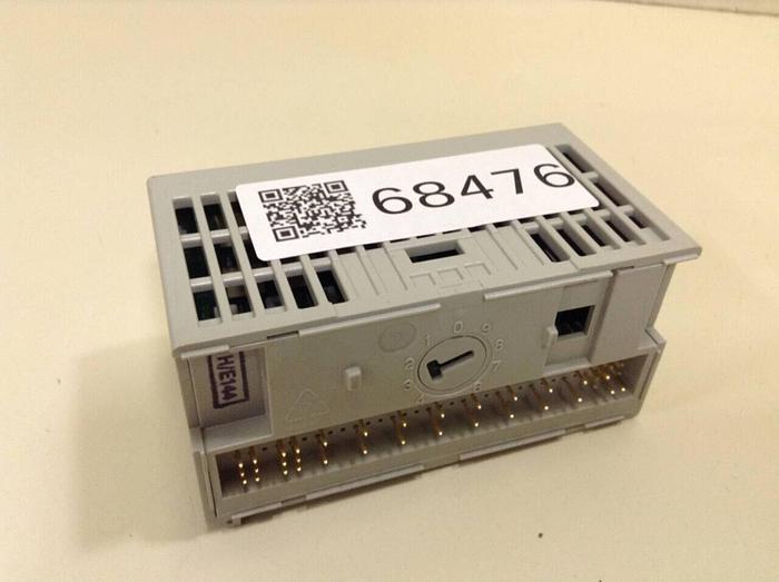 Used ALLEN BRADLEY Output Module 1794-OA8 SER A #68476