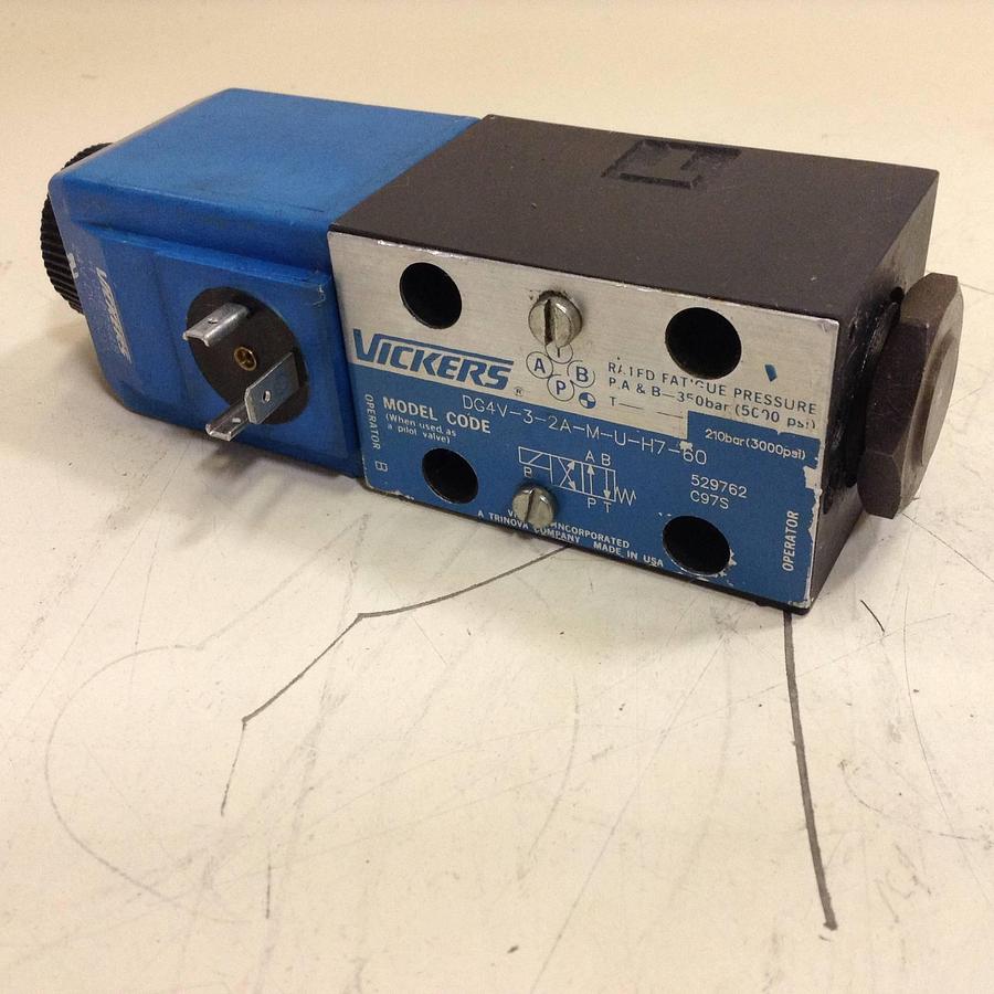Used VICKERS Valve DG4V-3-2A-M-U-H7-60 Used