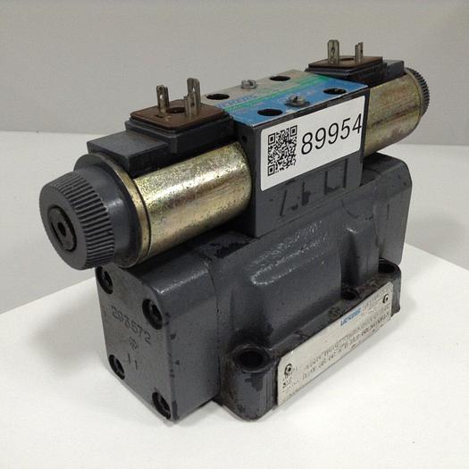 Used VICKERS Valve DG5S4-0431C-E-T-M-U-HL7-B13-60-EN502 #89954