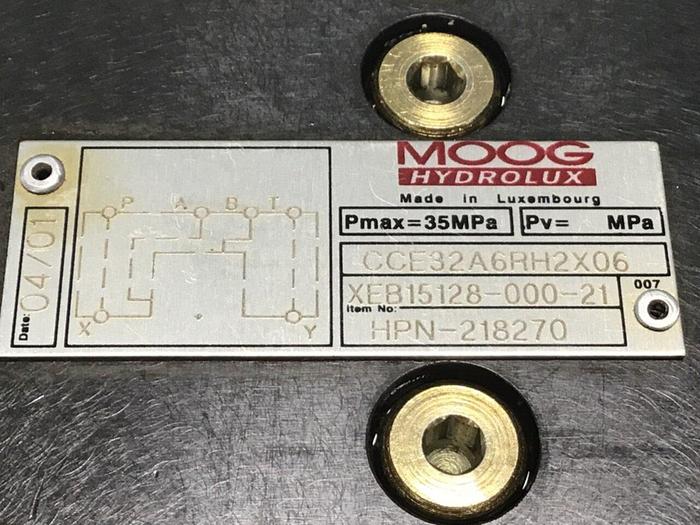 Used MOOG Valve CCE32A6RH2X06 #124465