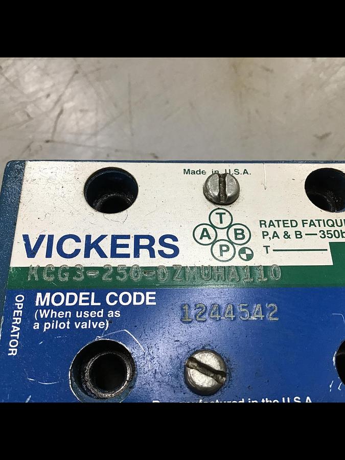 Used VICKERS KCG3250DZMUHA110 Valve Used #141824