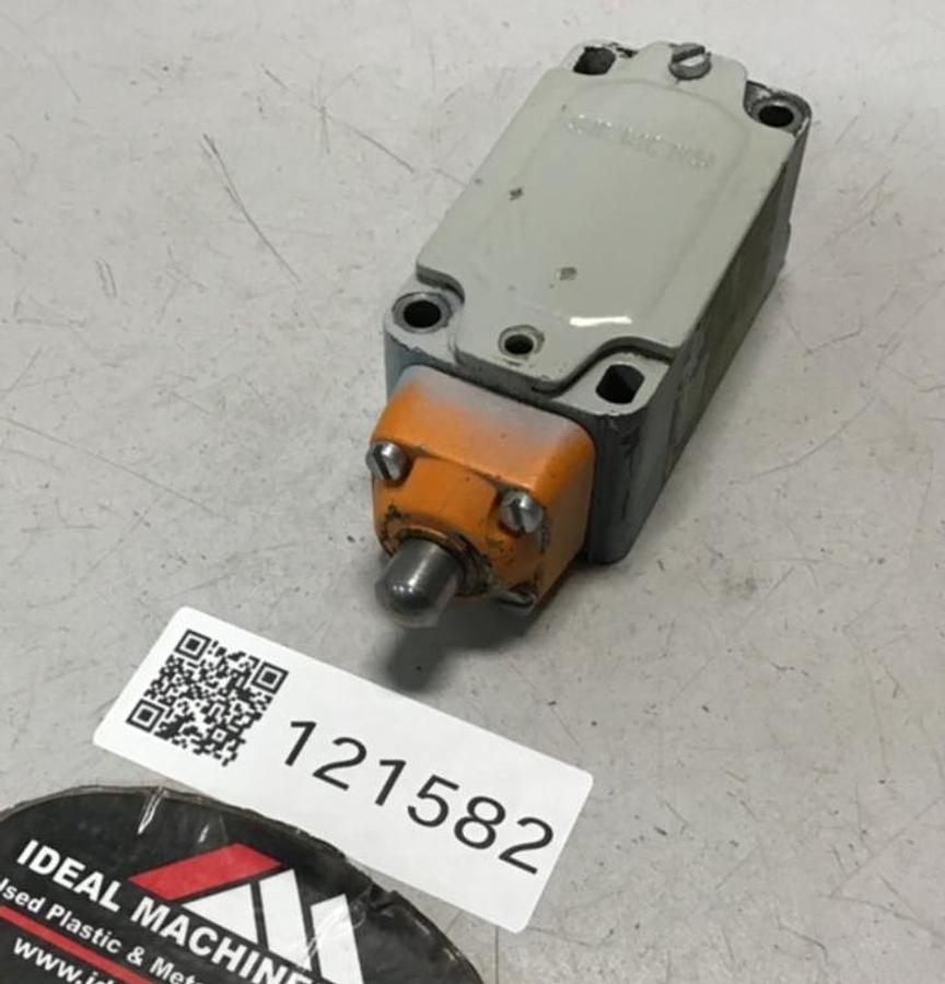 Used SIEMENS Limit Switch 3SE3 170-1A USED