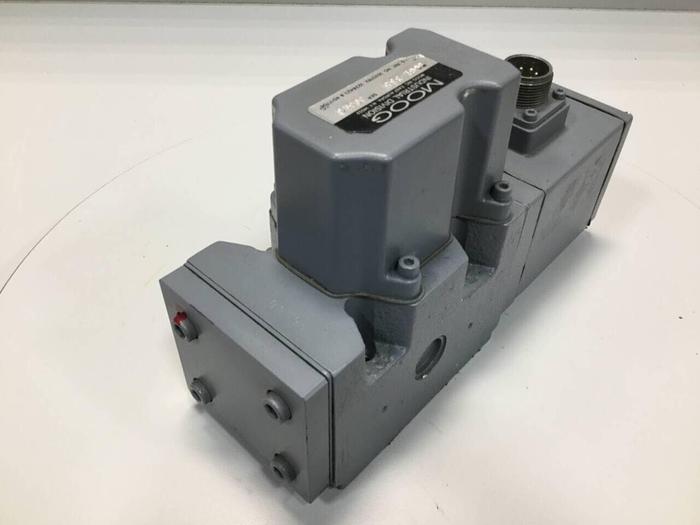 Used MOOG Servo Valve J661-335 Used