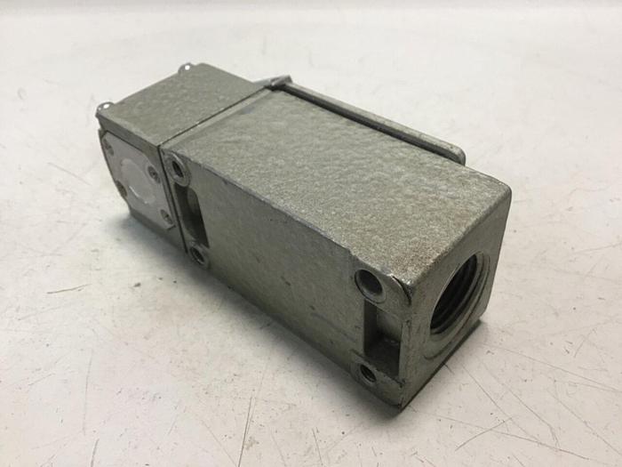 Used TELEMECANIQUE Lox-Switch C2JK05 #121766