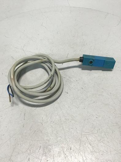 Used YAMATAKE Proximity Switch FL2-4A6S #128182