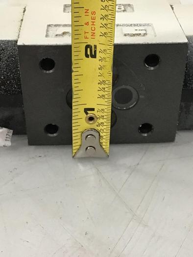 Used YUKEN Directional Valve DSG-01-3C40-D24-5018 #118271