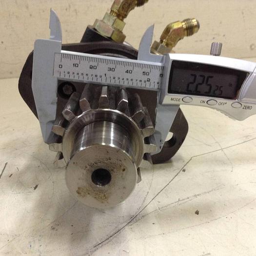 Used CHAR LYNN Die Height Hydraulic Motor 101 2169 009 Used