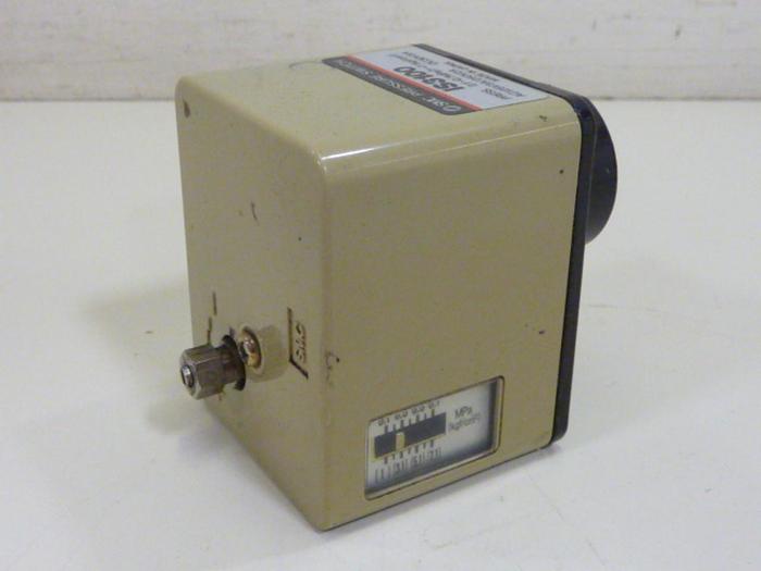 Used SMC Pressure Switch IS3100 #60147