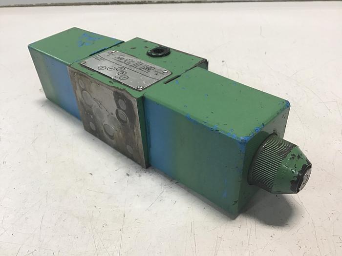 Used VICKERS DG4S4 012C UH 60 Pilot Valve Used #142442