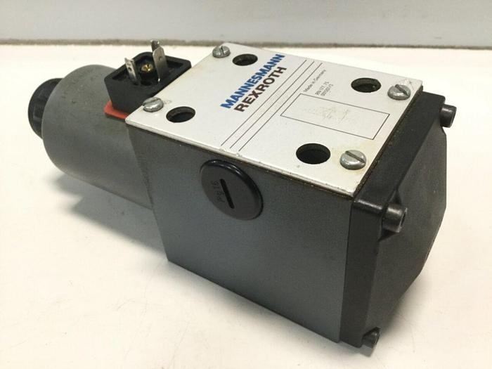 Used MANNESMANN REXROTH Valve 4WE10EA30CG24N9Z4 #106003