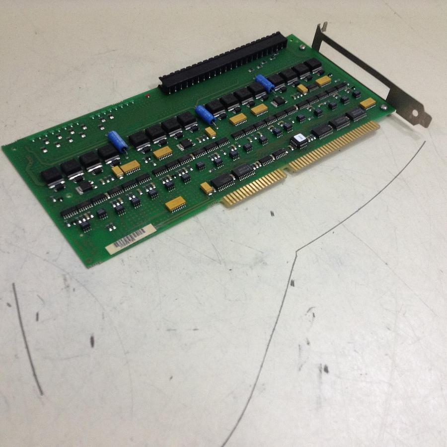Used CINCINNATI MILACRON Circuit Board 3-542-1292A / BRACKET Used