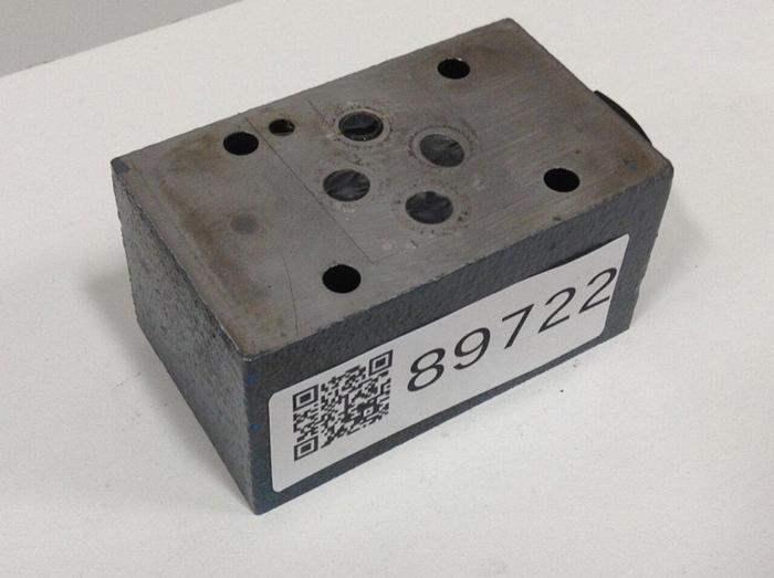 Used VICKERS Check Valve DGMDC 3 Y PK 41 #89722