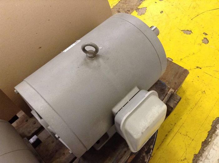 Used HITACHI 3 Phase Induction Motor D304095 Used