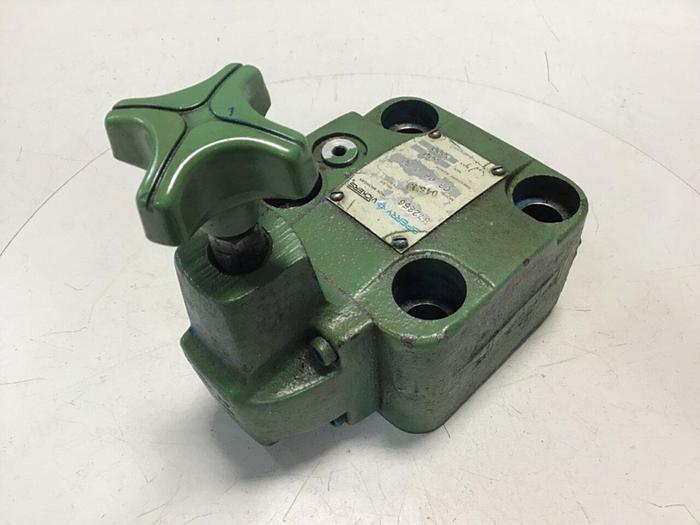 Used VICKERS Relief Valve CG06C50 Used #128950