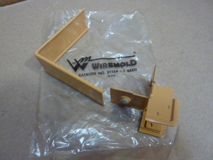 WIREMOLD corner coupling 2118A #29579