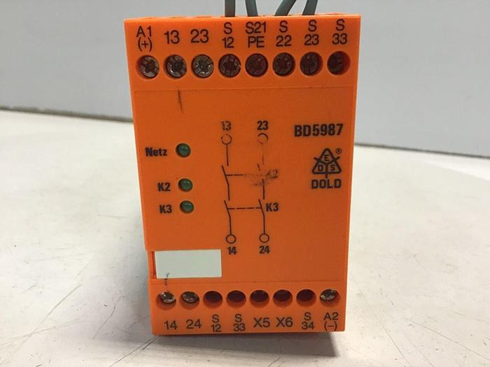 Used E DOLD & SOHNE KG Emergency Stop Module BD5987.02/001 #132563