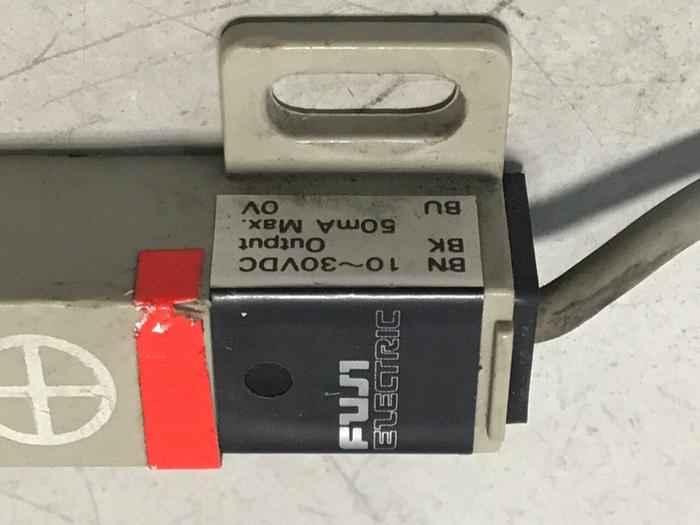 Used FUJI ELECTRIC Proximity Switch PE-B4D3 #128382