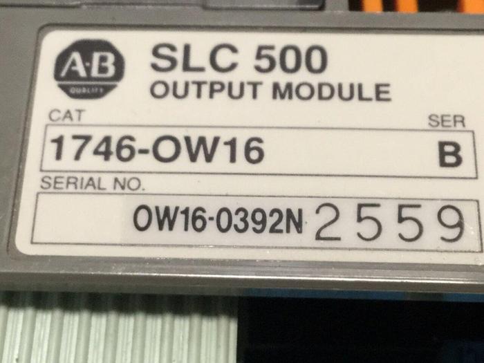Used ALLEN BRADLEY Output Module 1746-OW16 SER B #110365