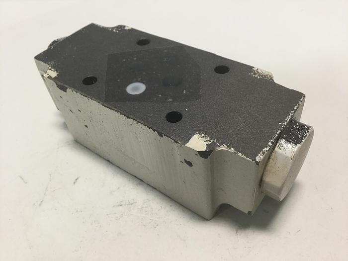 Used DAIKIN Pilot Operated Check Valve MPD-02A-20-50 Used