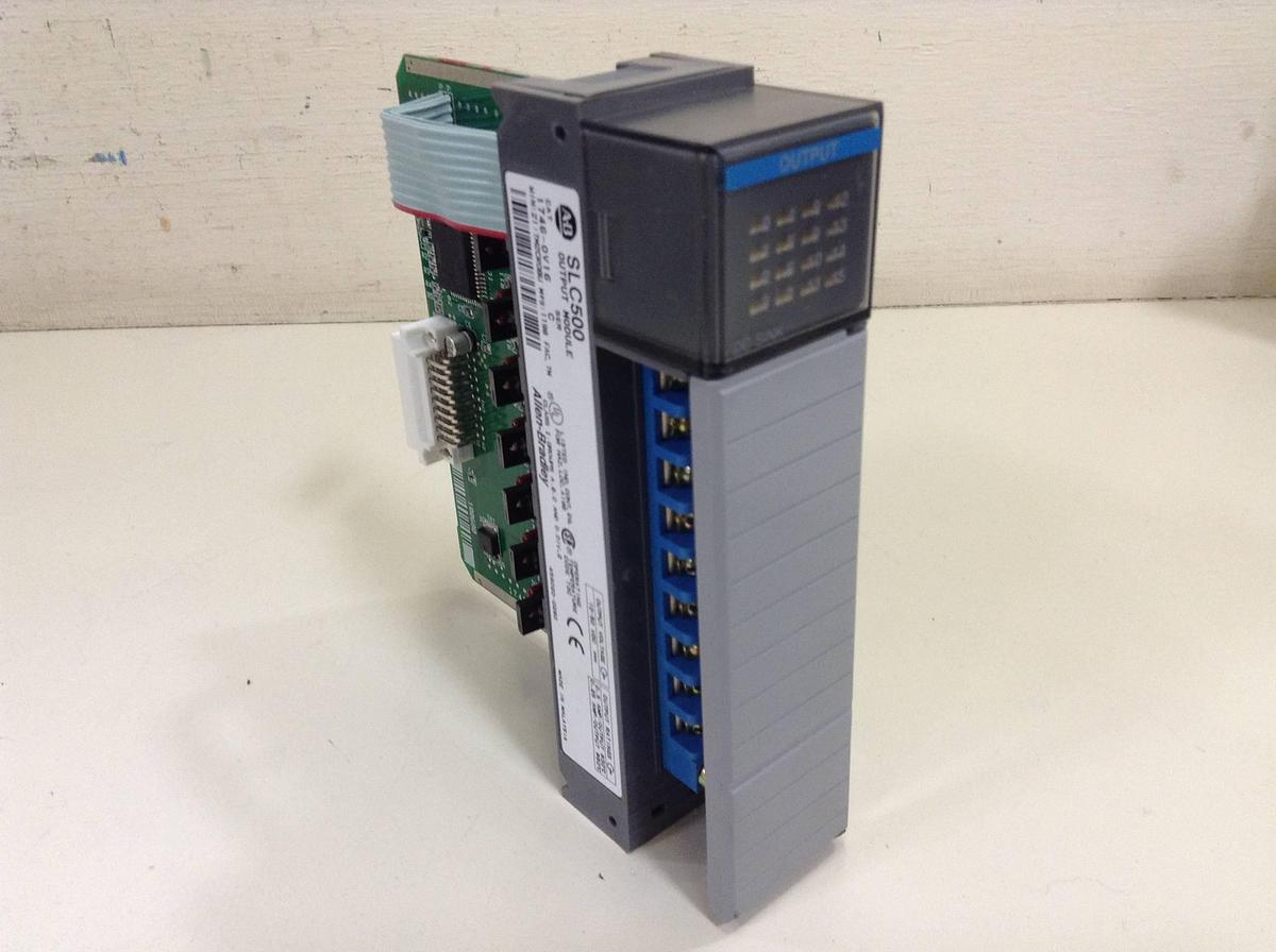 Used ALLEN BRADLEY Output Module 1746-OV16 SER C Used