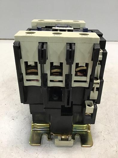 Used TELEMECANIQUE Contactor LC1D9511 #144465