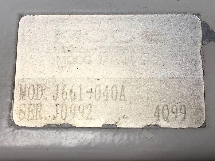 Used MOOG Servo Valve J661-040A #95822