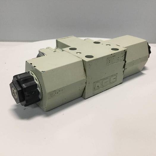 Used YUKEN Directional Valve DSG-01-3C55-D24-50170 #91594