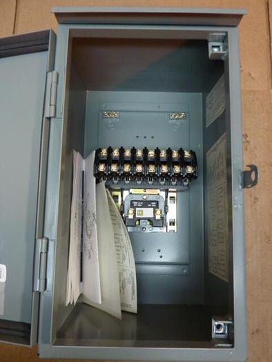 Used SQUARE D Lighting Contactor 8903LA80V02 Used