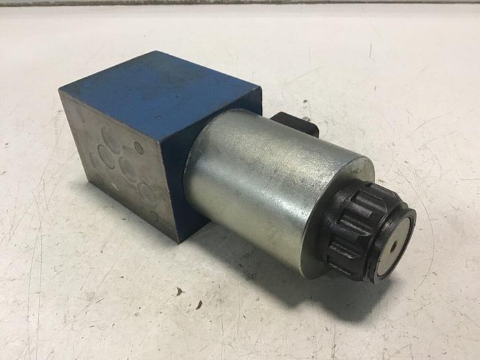 Used MANNESMANN REXROTH Valve 4WE10EA33/CG24N9K4 Used