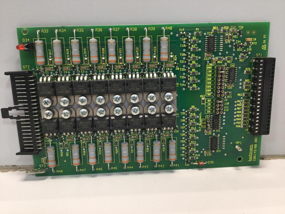 Used BACHMANN ELECTRONIC Output Card CA16/P2.5S E06149/00 002 USED
