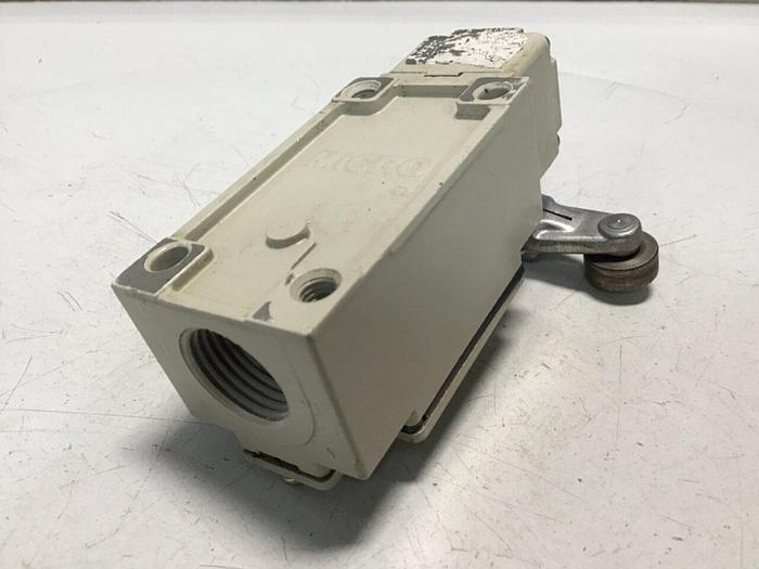 Used YAMATAKE Limit Switch LJA10-11A21N-003 #121492