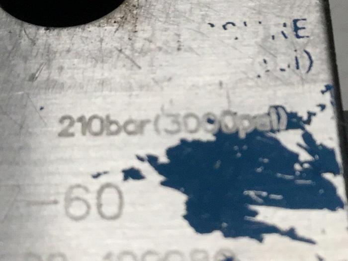 Used VICKERS Directional Hydraulic Valve DG4V322AMUHL760 Used