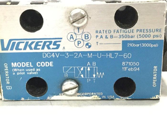 Used VICKERS Solenoid Valve DG4V32AMUHL760 Used