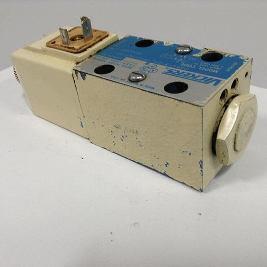 Used VICKERS Valves DG4V-3-2AL-M-U-HL7-60 #89827