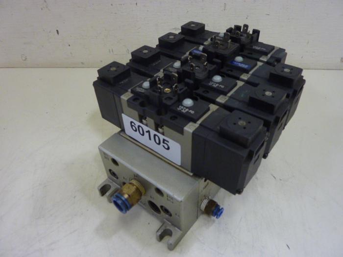 Used SMC Control Block w/ Valves VS7-6-FG-S-3Z #60105