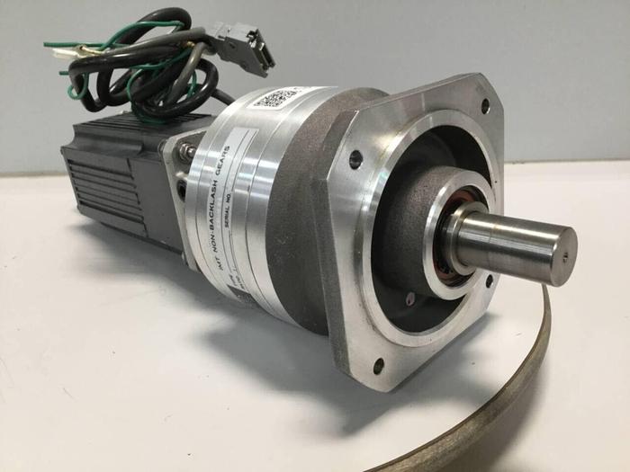 Used MITSUBISHI Servo Motor w/ Gear Motor HA-FH33B Used